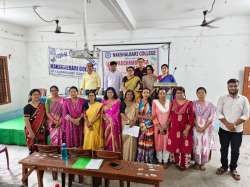<p>nakshalbaricollege.com Photos</p>
